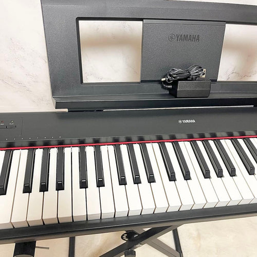 Yamaha Keyboards Digital Pianos Piaggero Np-32B 76