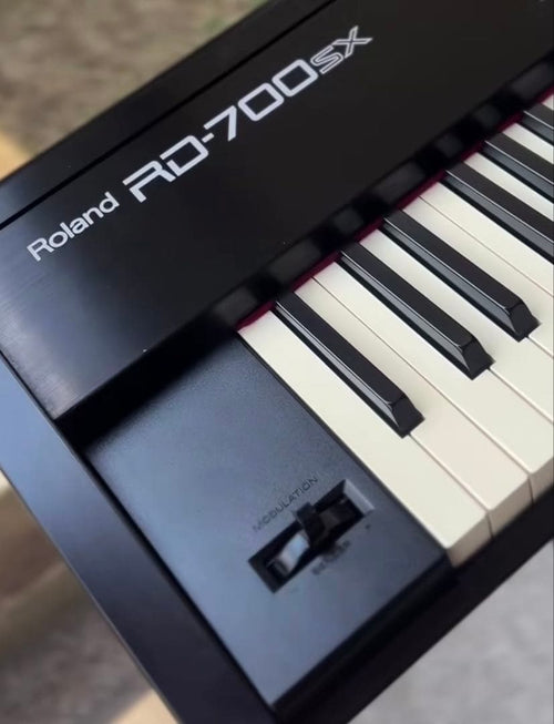Keyboards Digital Pianos Roland Rd-700Sx