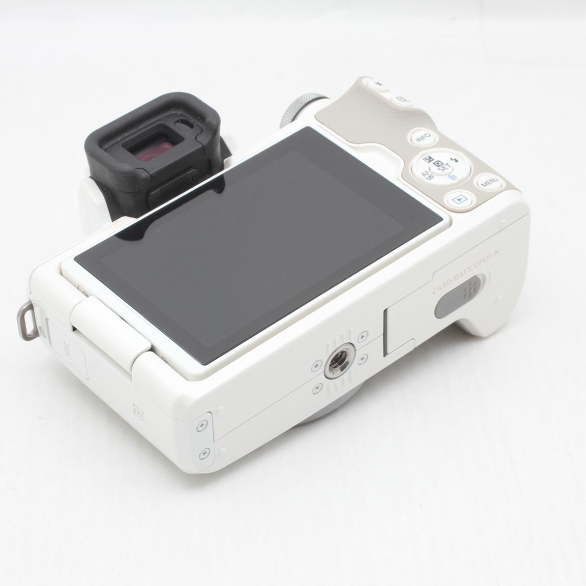 Canon Mirrorless Interchangeable Lips Eos Kiss M Js129-00841