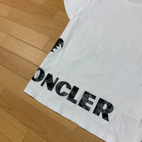 Moncler T -Shirt 4S517