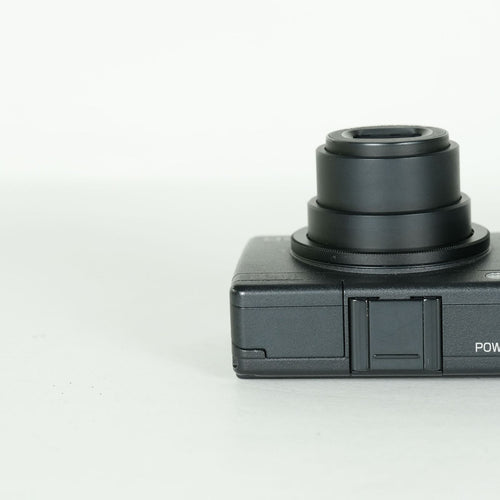 Ricoh Compact Digital Camera 3,820 Gr Ii
