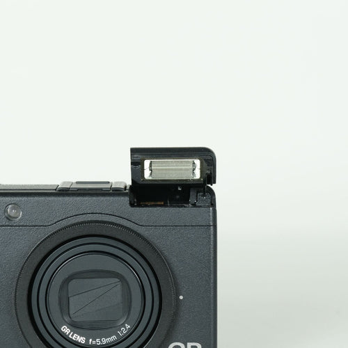 Ricoh Compact Digital Camera 3,820 Gr Ii