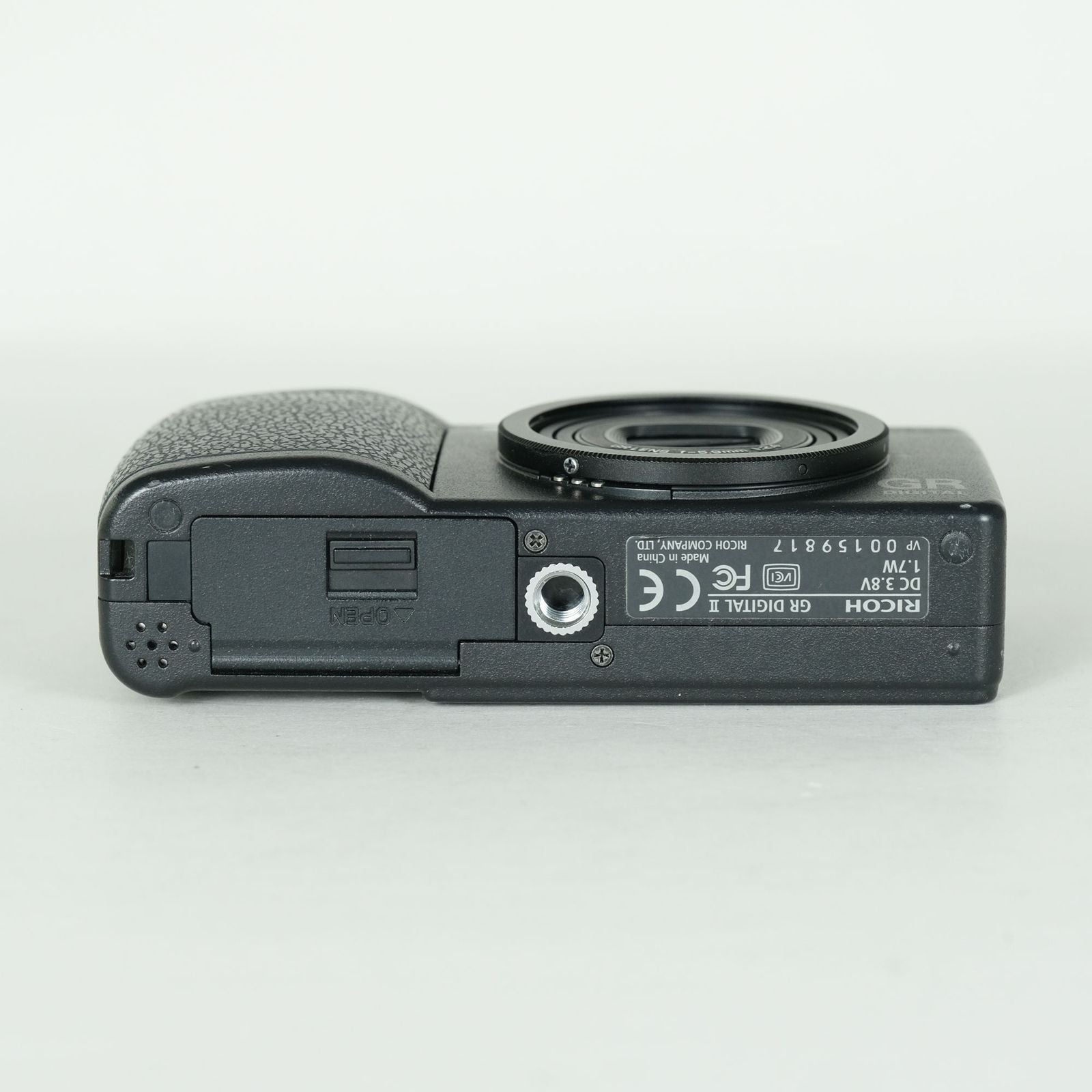 Ricoh Compact Digital Camera 3,820 Gr Ii