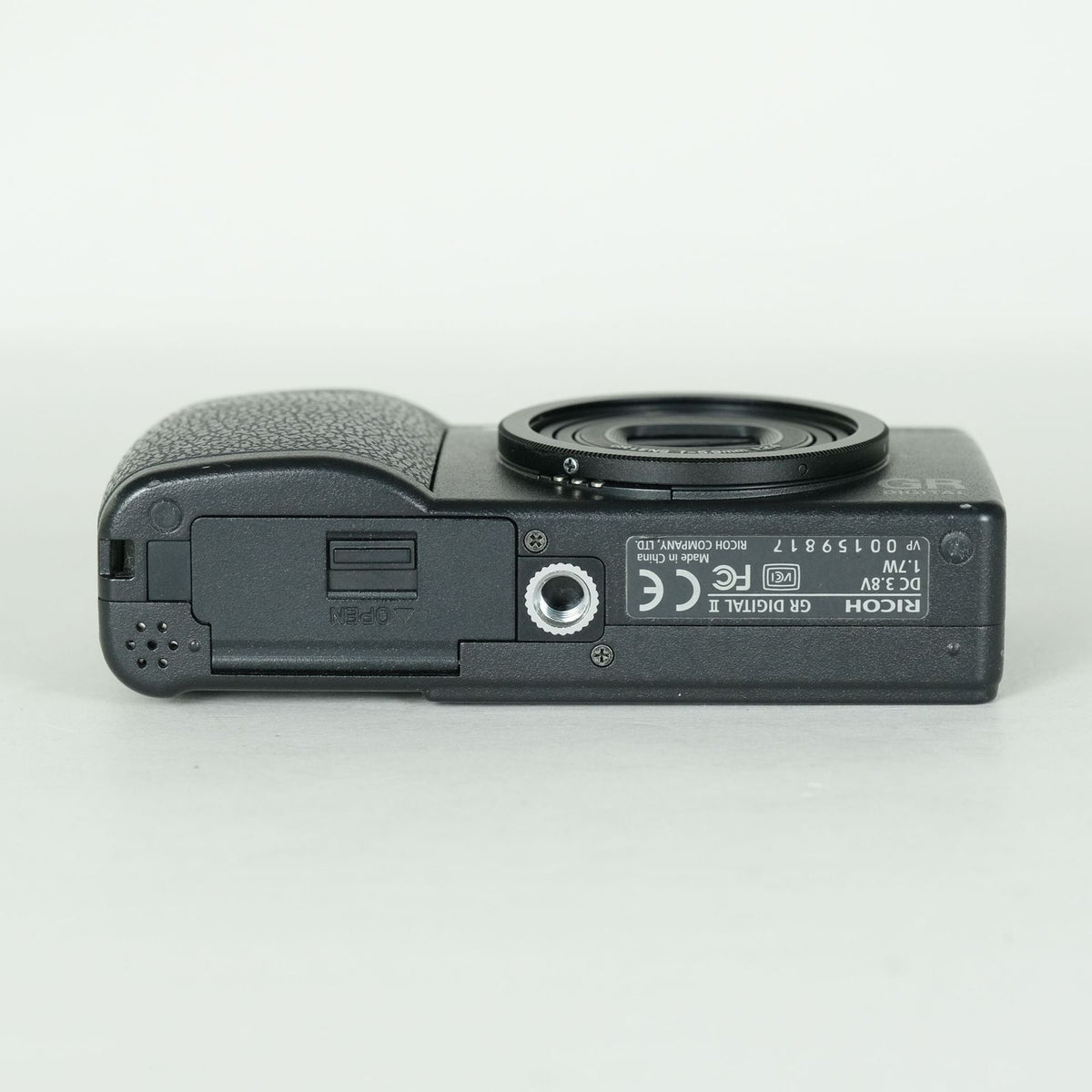 Ricoh Compact Digital Camera 3,820 Gr Ii