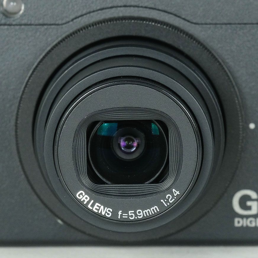 Ricoh Compact Digital Camera 3,820 Gr Ii