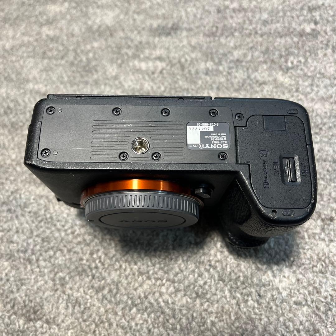 Sony Digital Slr 7R Iii 7751