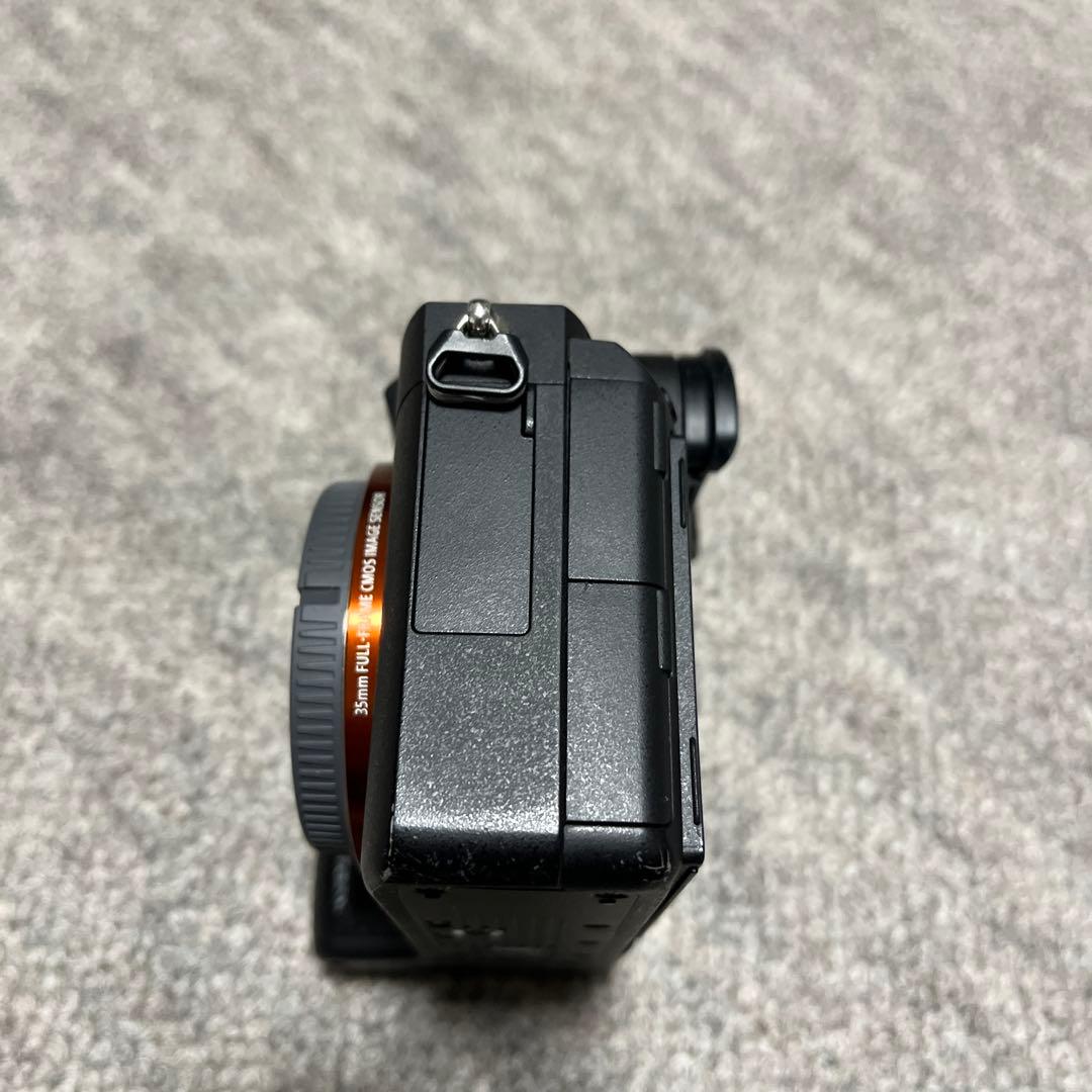 Sony Digital Slr 7R Iii 7751