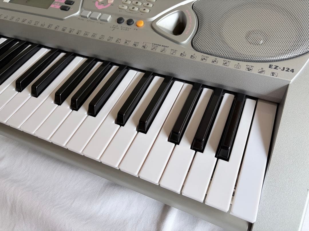Yamaha Keyboards Digital Pianos Ez-J24