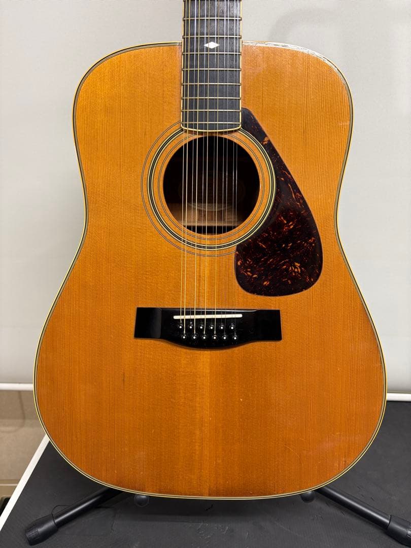 Yamaha Acoustic Guitar L12-5 12