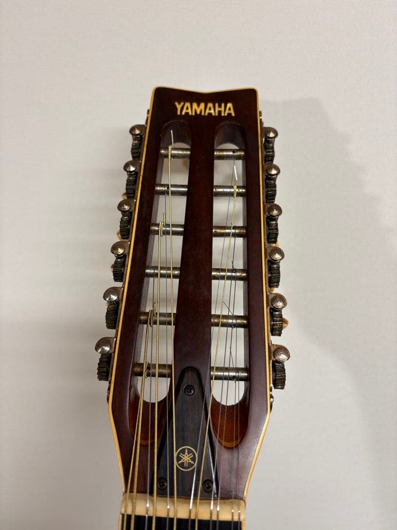 Yamaha Acoustic Guitar L12-5 12