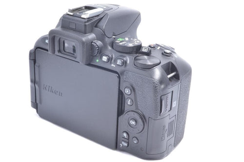 Nikon Digital Slrs D5600 W Or
