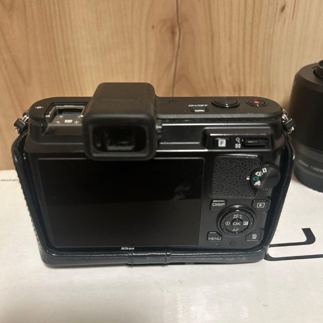 Nikon Compact Digital Cameras 1 V1