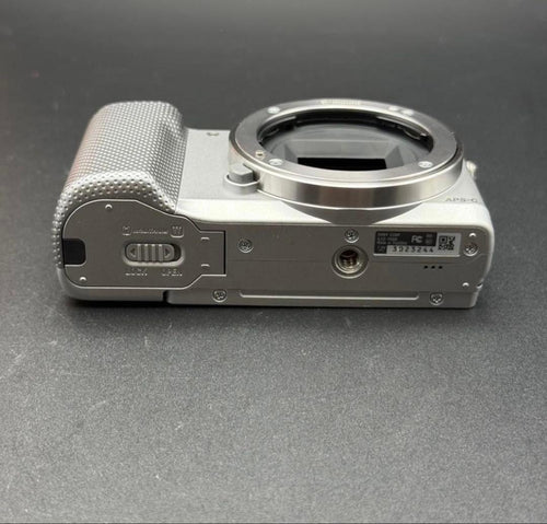 Sony Compact Digital Cameras 5000 Ilce-5000L