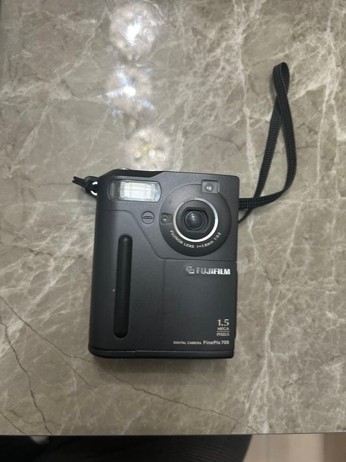 Fujifilm Compact Digital Camera Finepix 700
