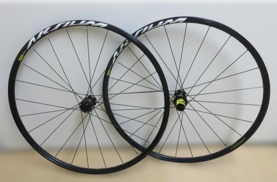 Mavic Complete Wheelsets Aksium 700C