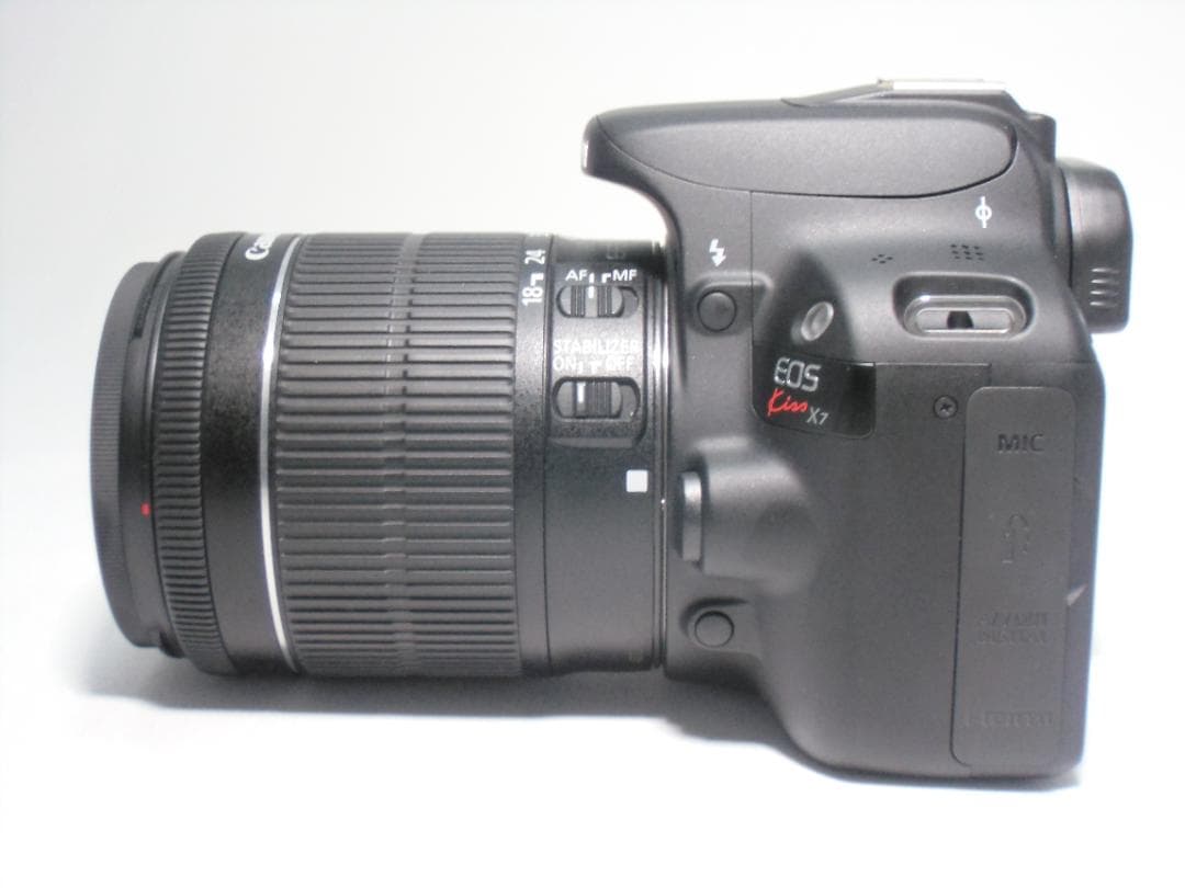 Reflex numériques Canon Eos Kiss X7 B034