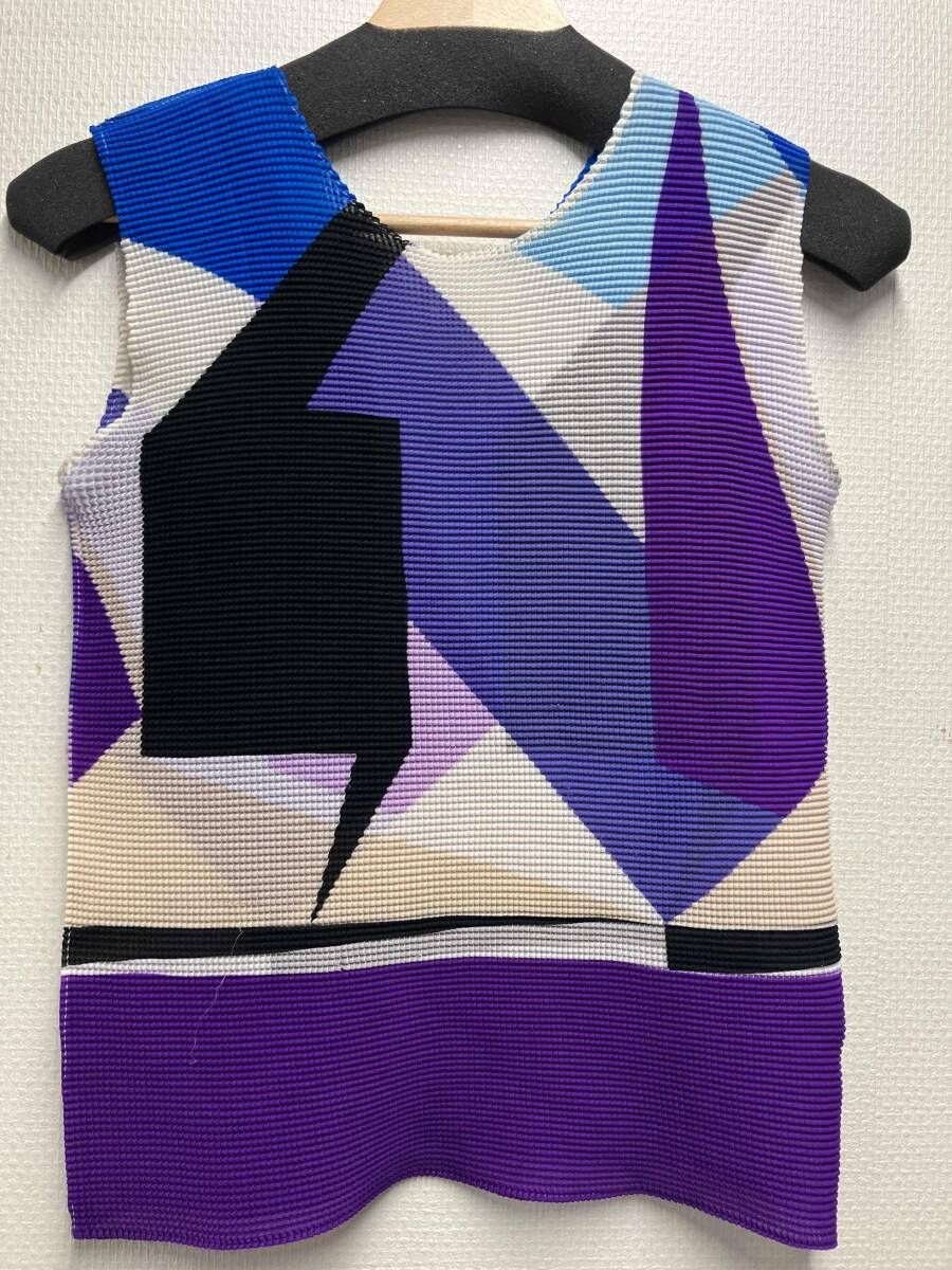 No Sleeve Me Issey Miyake Mi31Fr532