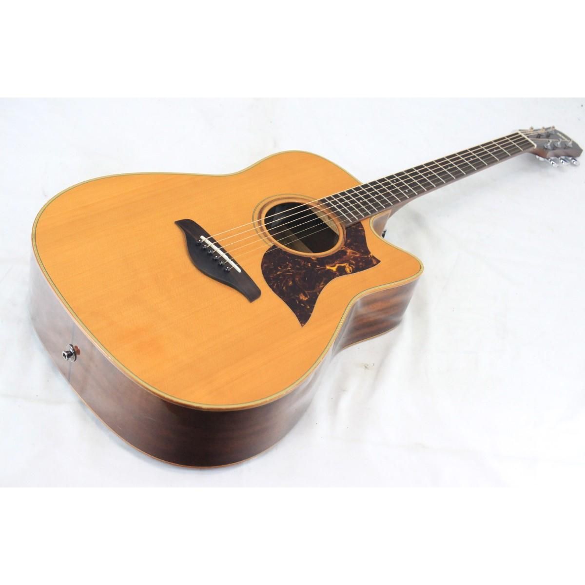 Yamaha Acoustic Guitar