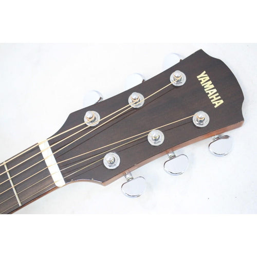 Yamaha Acoustic Guitar