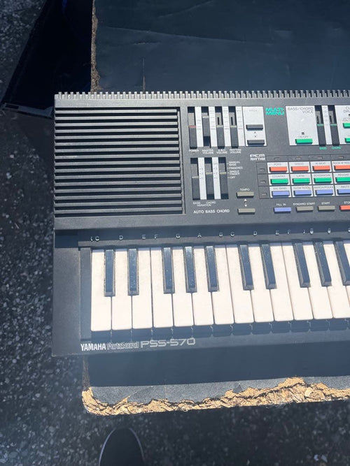 Yamaha Keyboard Electronic Piano Pss-570