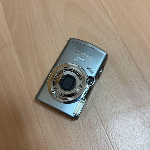 Canon Compact Digital Camera Ixy