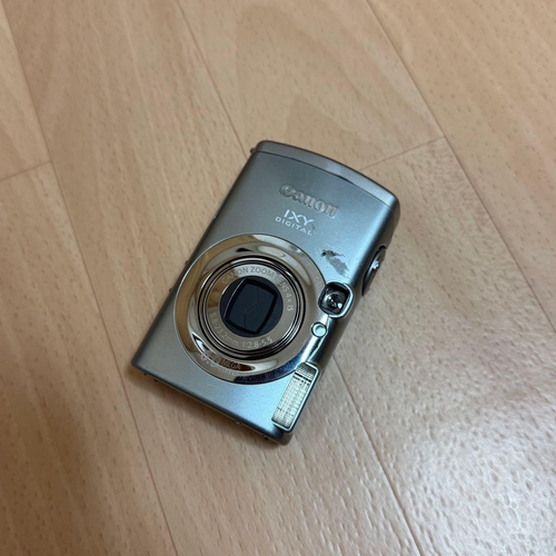 Canon Compact Digital Camera Ixy