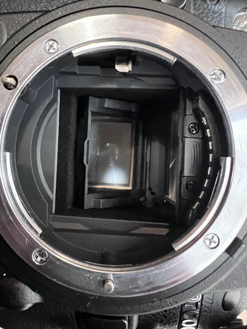 Nikon Digital Slrs D7000 16-85Mm
