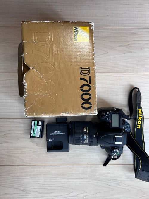 Nikon Digital Slrs D7000 16-85Mm