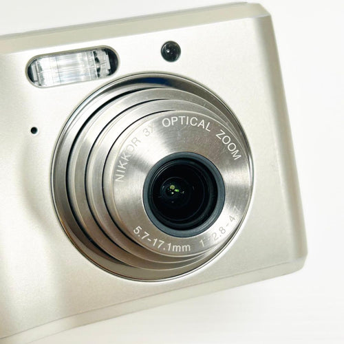 Nikon Compact Digital Cameras Coolpix L16