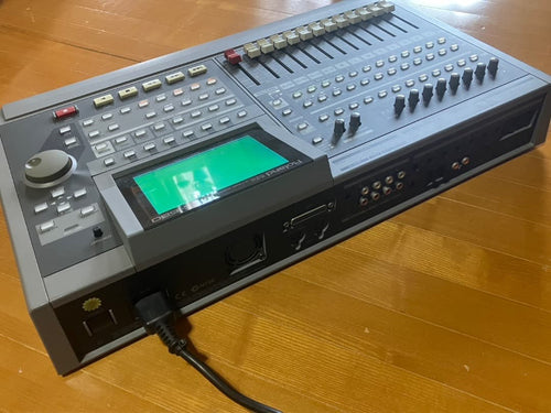 Roland Multitrack Recorders Vs-1680