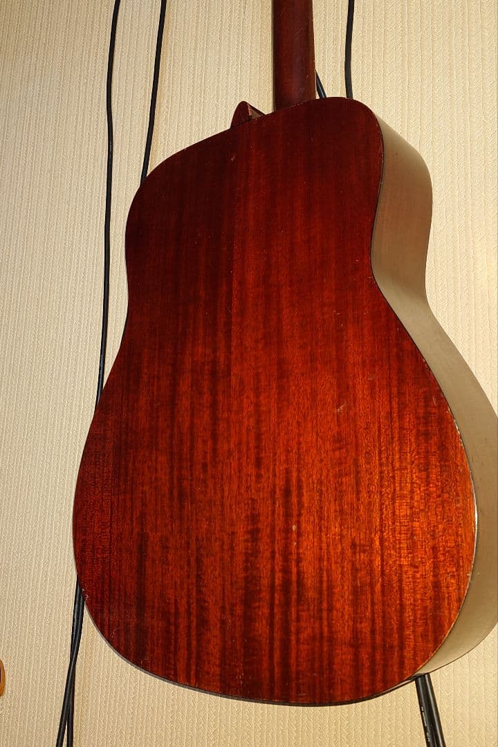 Yamaha Acoustic Guitars Fg-200
