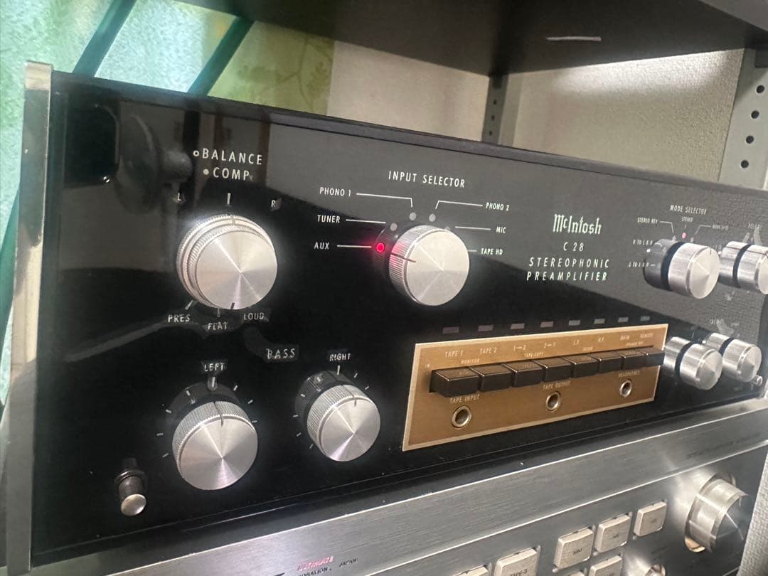 Preamplifiers Mcintosh C28 Stereophonic Preamplifier