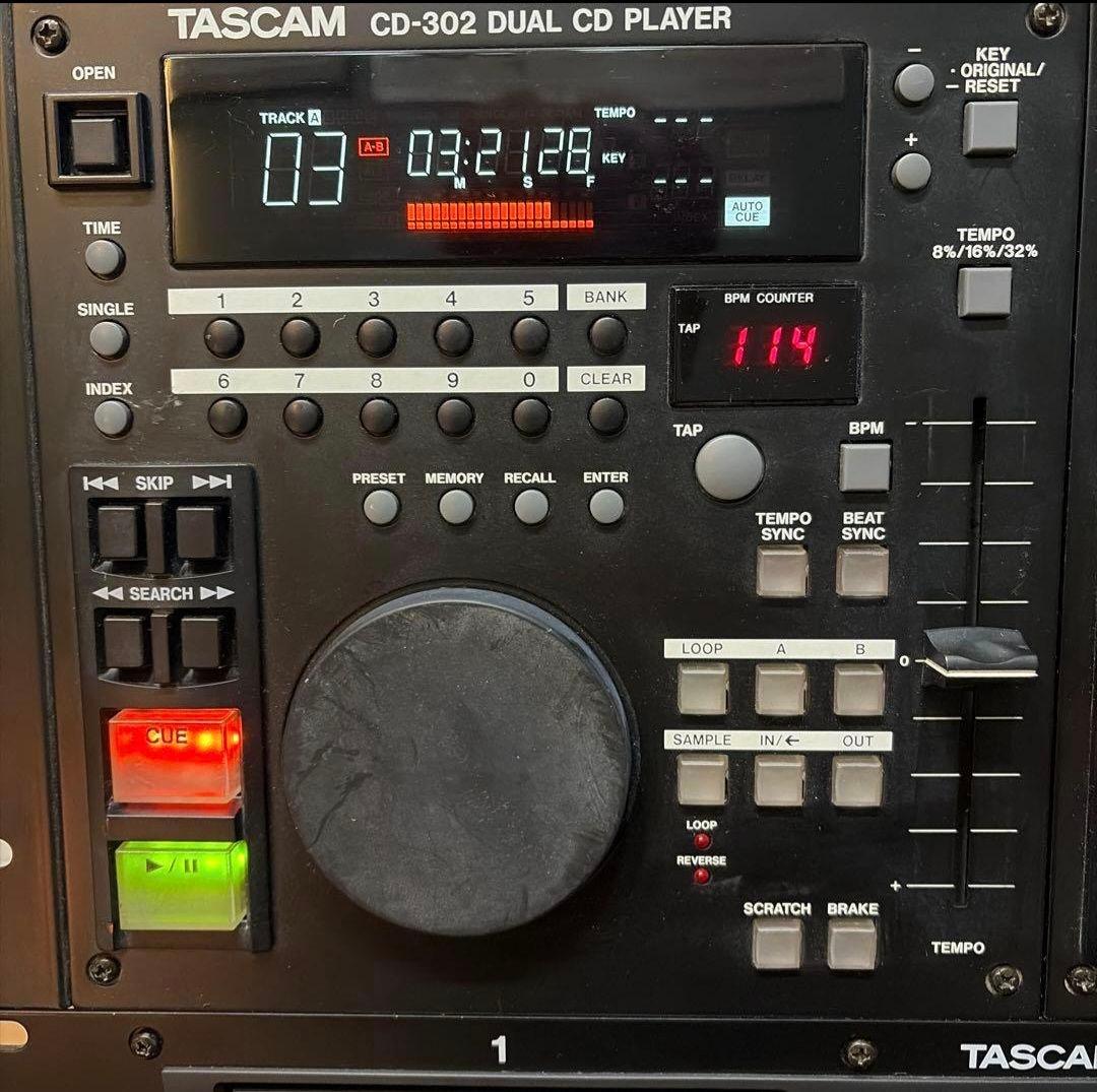 Tascam Cd Sacd Players Cd-302