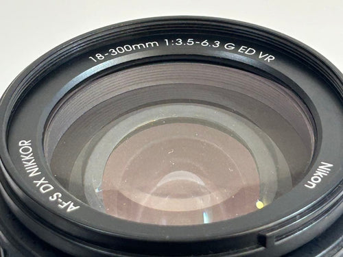 Zoom Lenses Nikon Af-S Dx 18-300Mm F3.5-6.3Gvr