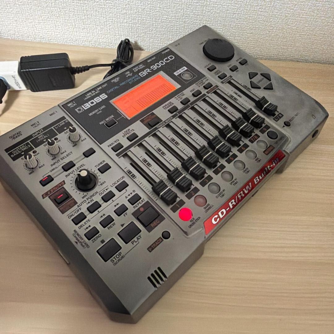 Roland Multitrack Recorders Digital Recording Studio Br-900Cd