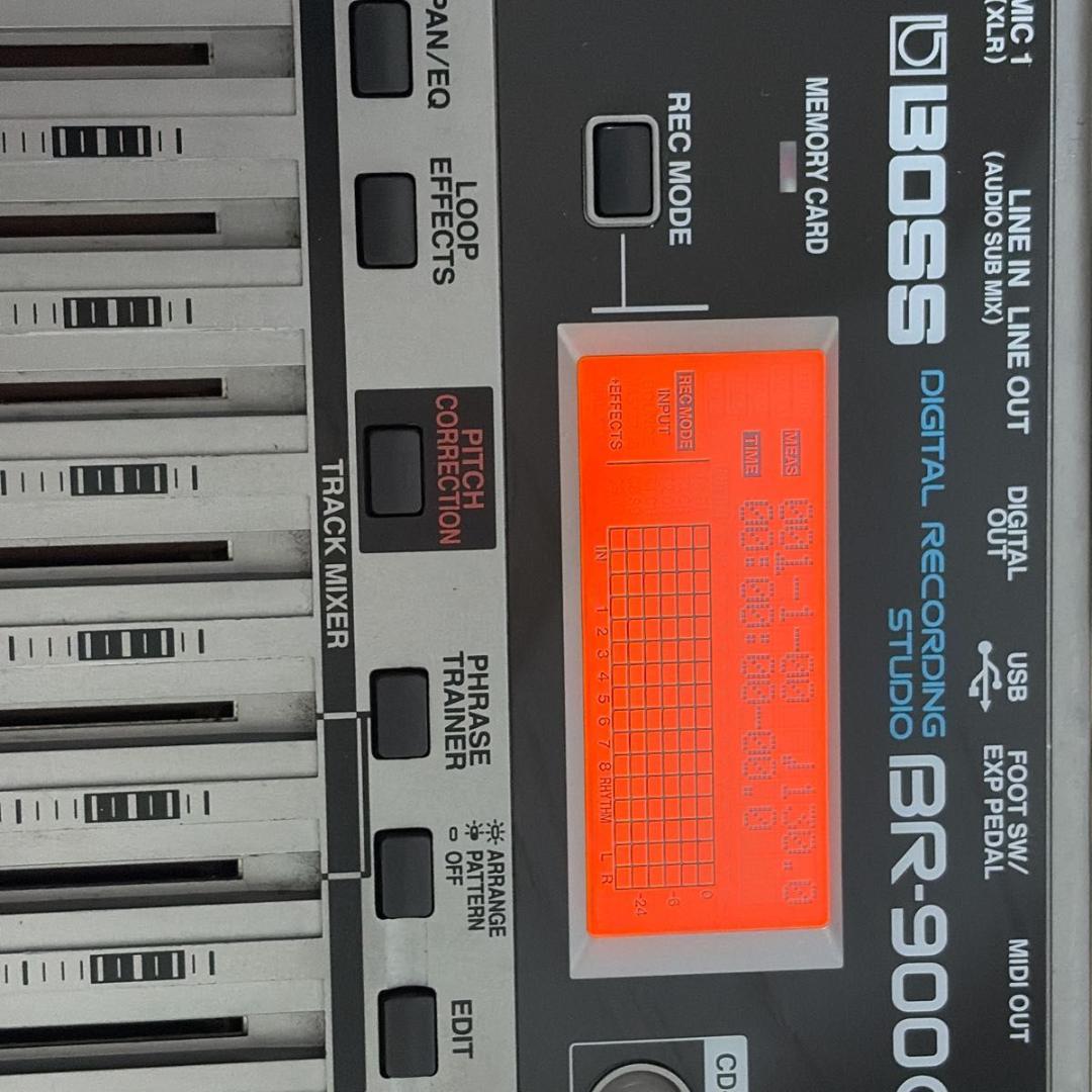 Roland Multitrack Recorders Digital Recording Studio Br-900Cd