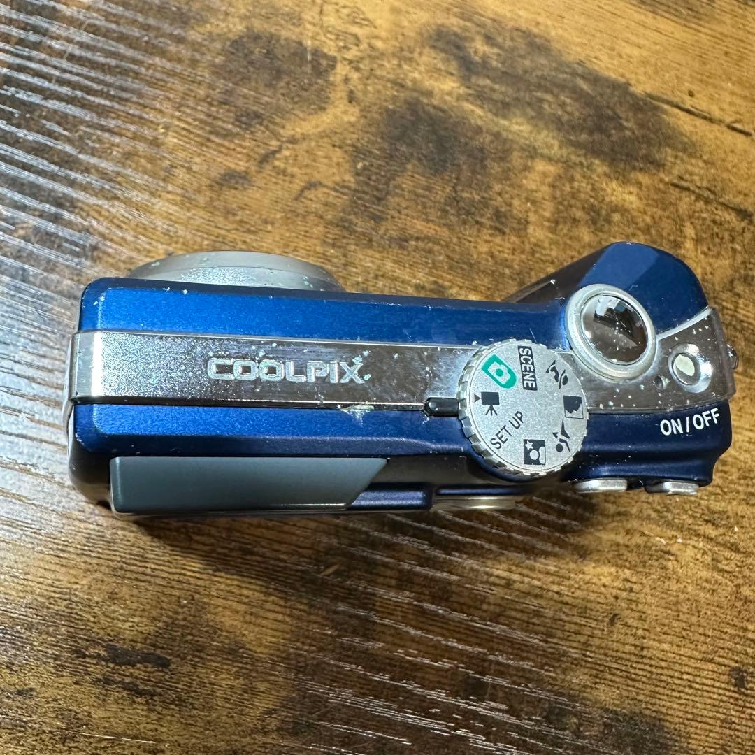 Nikon Compact Digital Camera Coolpix 5200