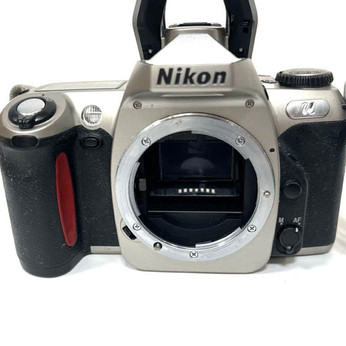 Nikon Slr Camera (Film) Set U> 25-200Mm 1:3.8-5.5