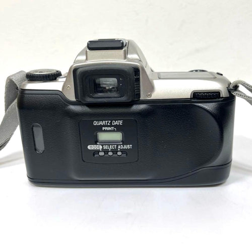 Nikon Slr Camera (Film) Set U> 25-200Mm 1:3.8-5.5