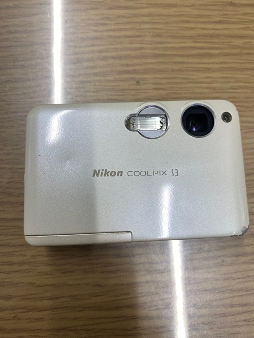 Nikon Compact Digital Camera It Coolpix S3