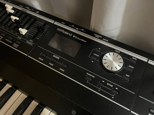 Roland Keyboards Digital Pianos Vr-730 73