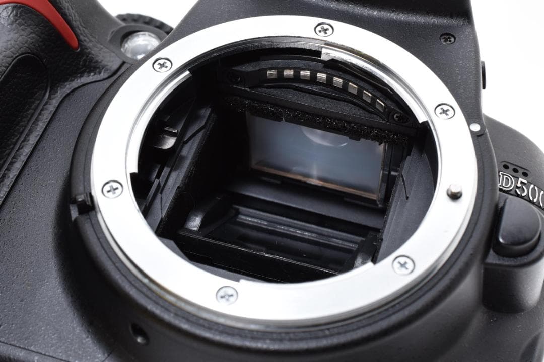 Digital Slr 4,612 D5000 #21154