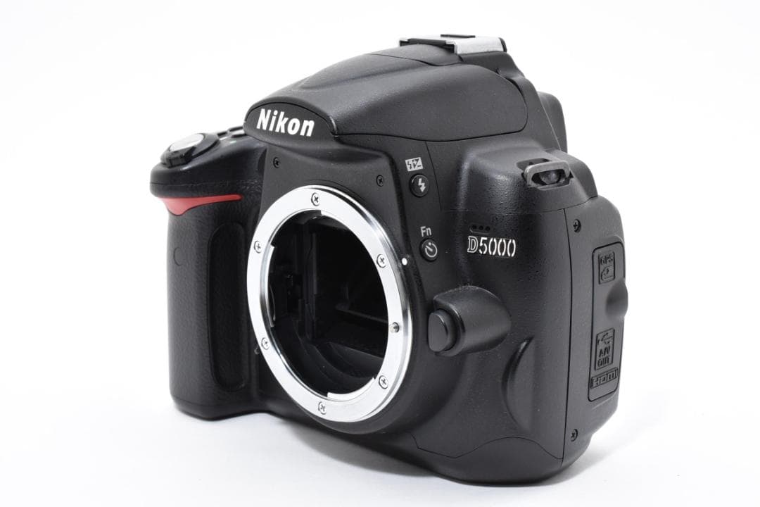 Digital Slr 4,612 D5000 #21154