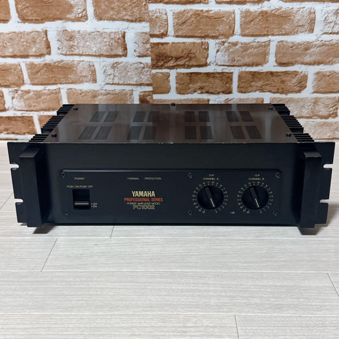 Yamaha Power Amplifier Pc1002 300W