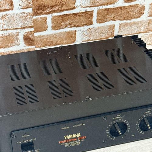 Yamaha Power Amplifier Pc1002 300W