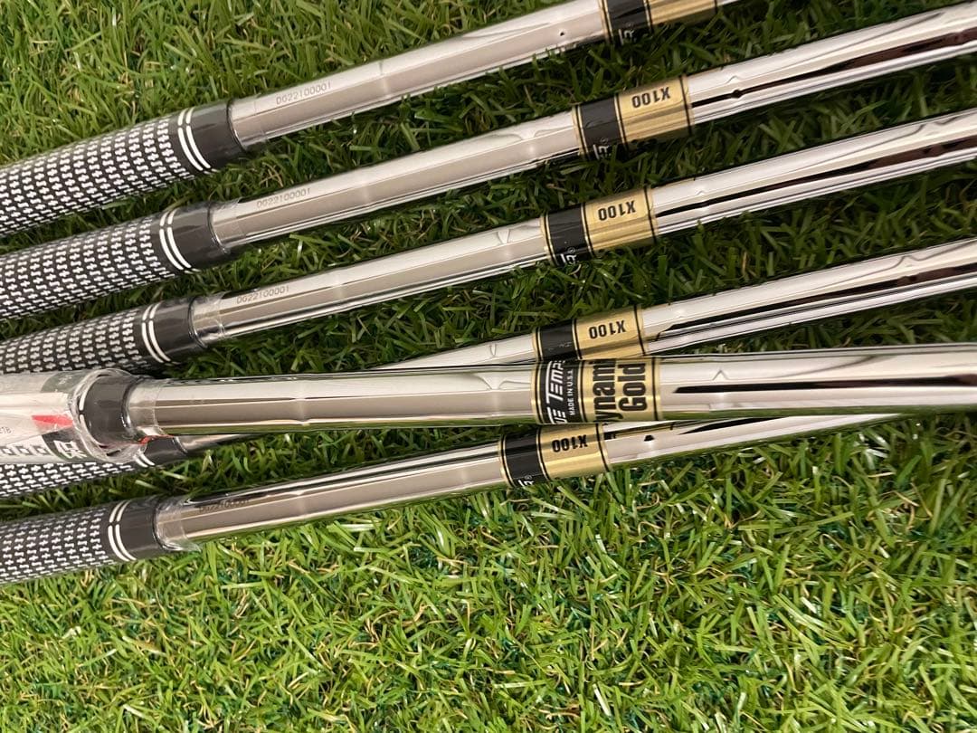 Bridgestone Iron Sets B 220Mb X100