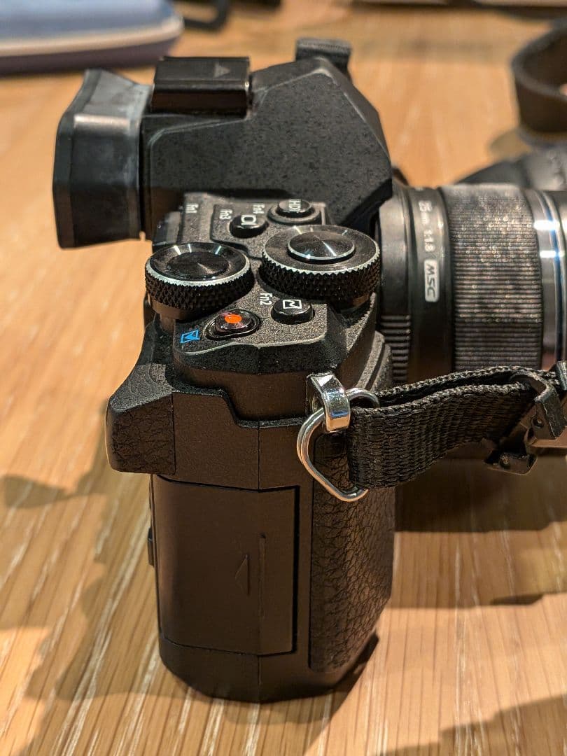 Olympus Mirrorless Interchangeable Lips Om-D Em5Ii