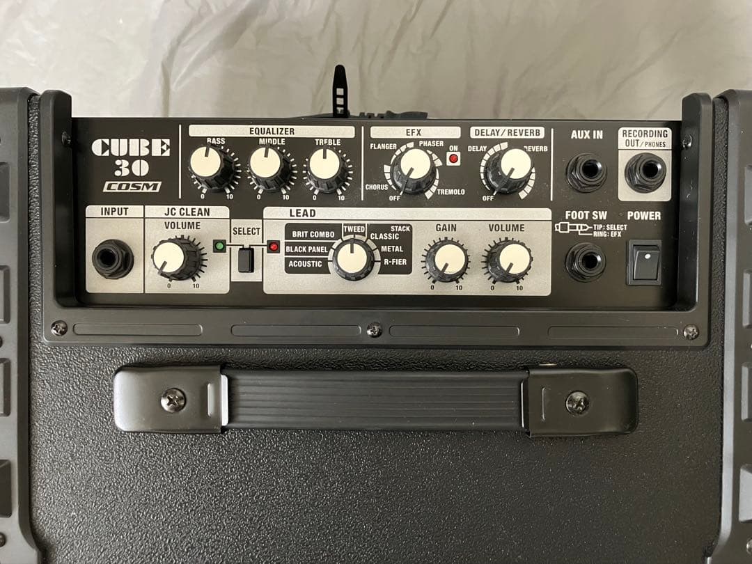 Roland Guitar Amplifiers Cube-30
