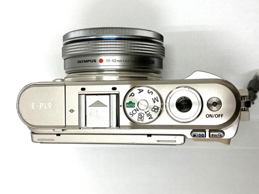 Olympus Mirrorless Interchangeable Lens Cameras 26H1-122 Pen E-Pl9