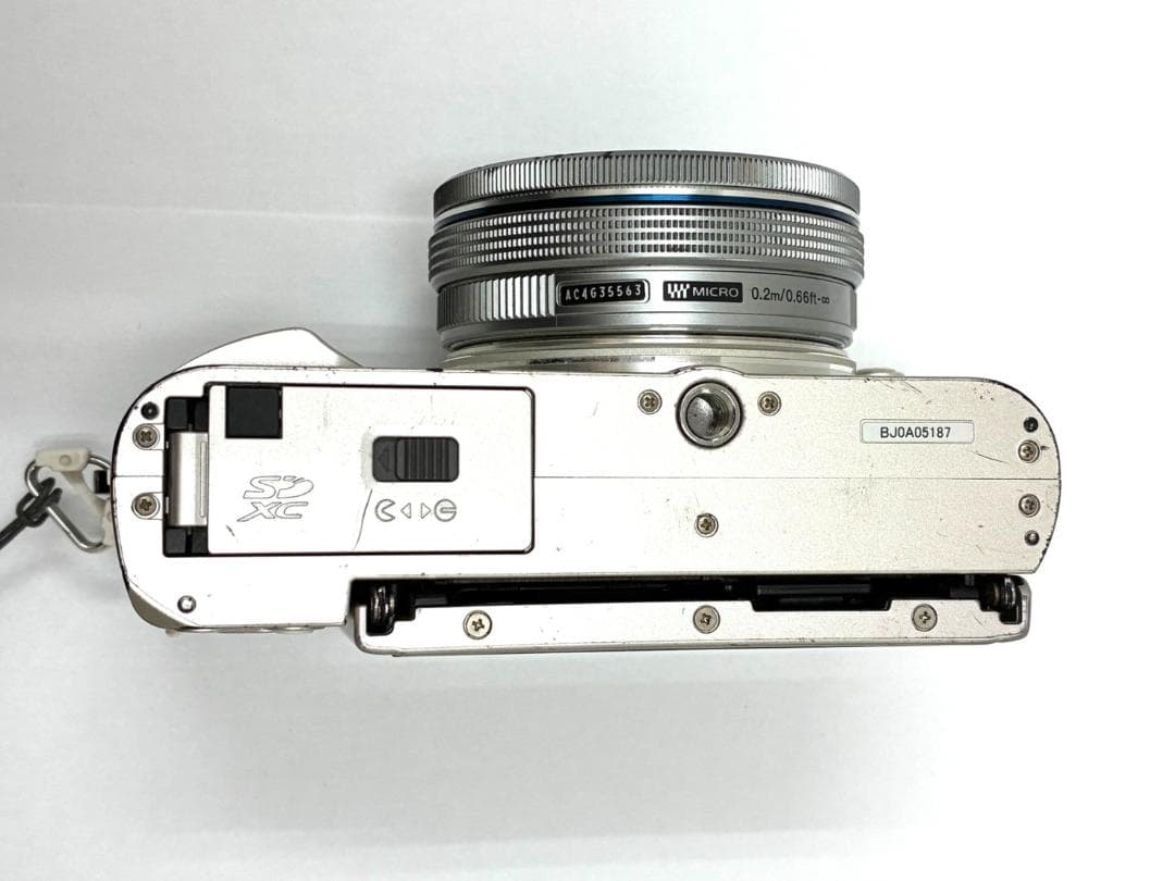 Olympus Mirrorless Interchangeable Lens Cameras 26H1-122 Pen E-Pl9